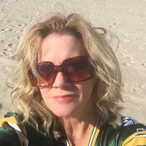 Meet your Posher, Mellissa